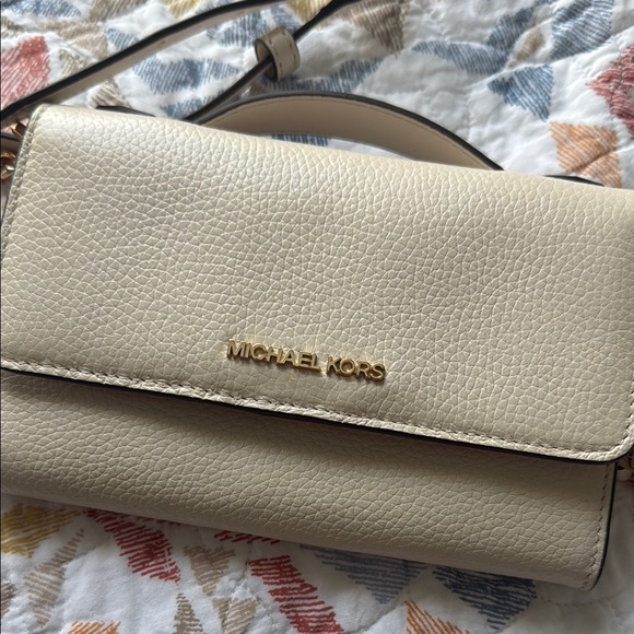 Michael Kors Cream Crossbody Bag - Picture 3 of 6